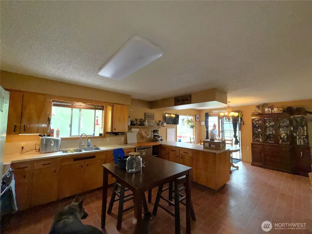 1742 Toroda Creek Road Wauconda WA 98859