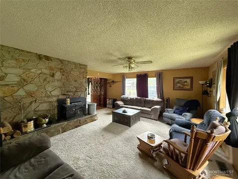1742 Toroda Creek Road Wauconda WA 98859