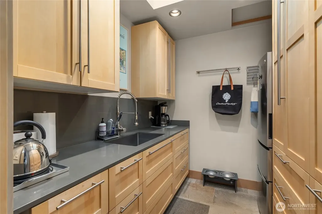 4065 E Sequim Bay Road Sequim WA 98382