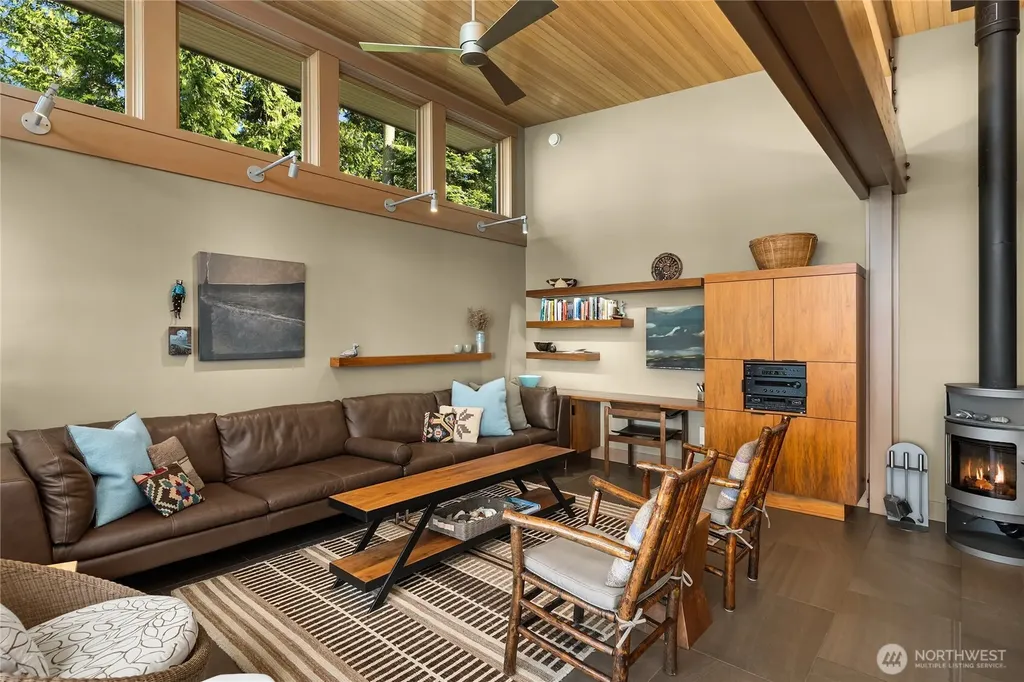 4065 E Sequim Bay Road Sequim WA 98382