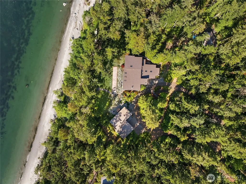4065 E Sequim Bay Road Sequim WA 98382