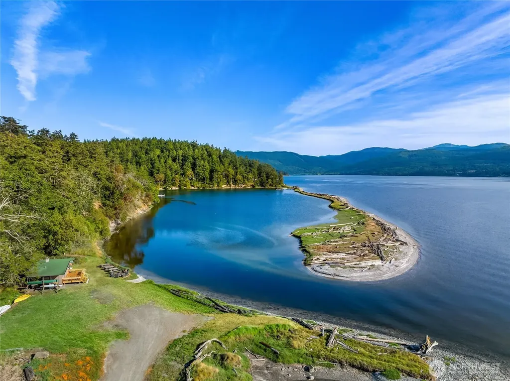 4065 E Sequim Bay Road Sequim WA 98382
