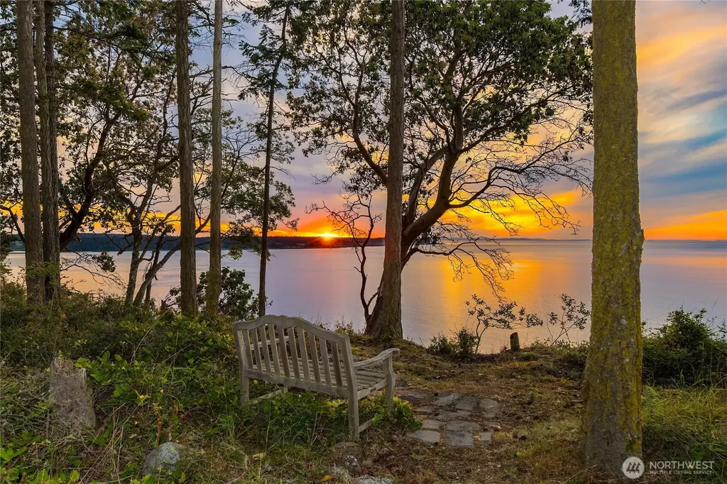4065 E Sequim Bay Road Sequim WA 98382