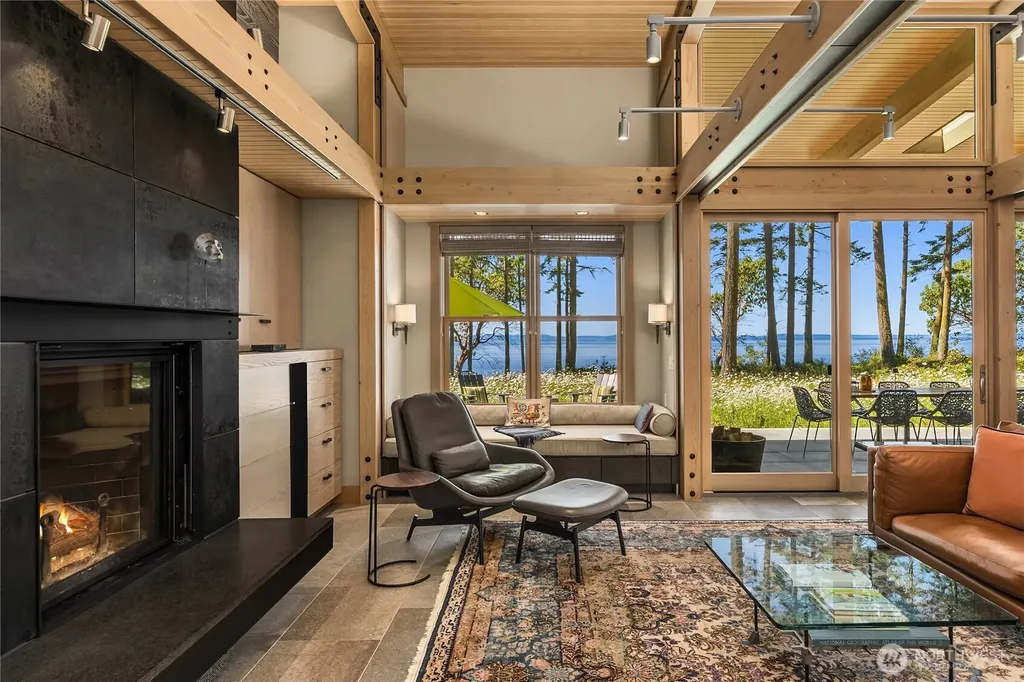 4065 E Sequim Bay Road Sequim WA 98382