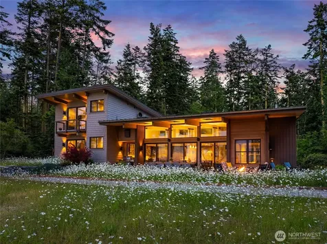 4065 E Sequim Bay Road Sequim WA 98382