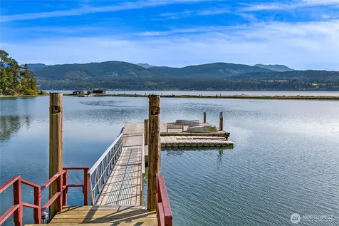4065 E Sequim Bay Road Sequim WA 98382