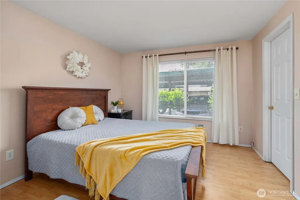 1120 8th Street NE Auburn WA 98002