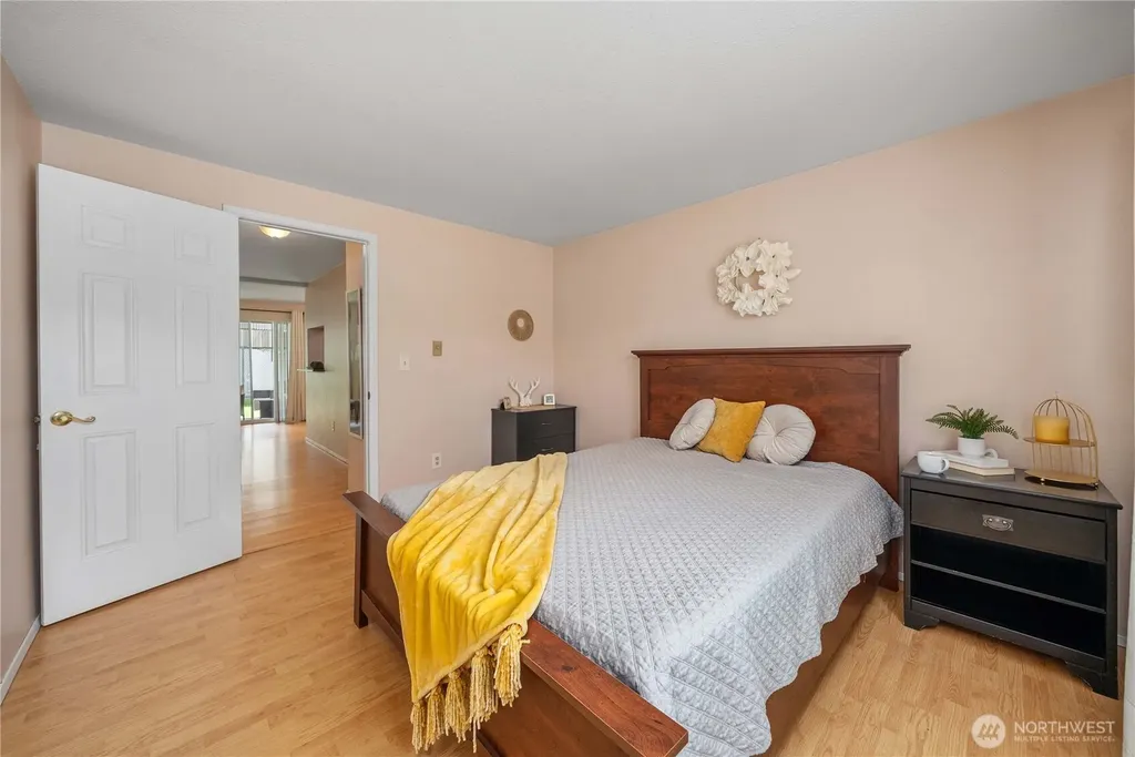 1120 8th Street NE Auburn WA 98002