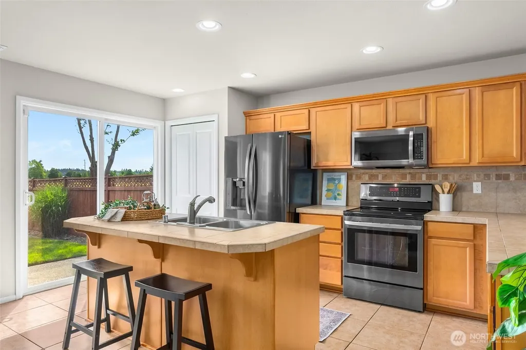 6864 Fresco Drive SE Lacey WA 98513