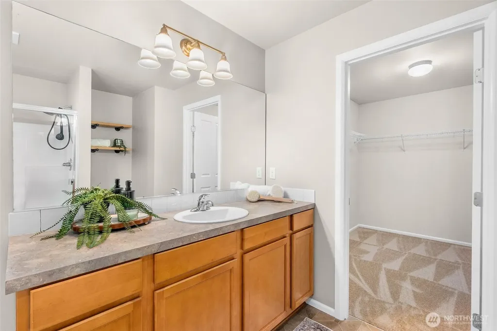 6864 Fresco Drive SE Lacey WA 98513