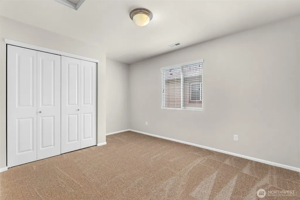 6864 Fresco Drive SE Lacey WA 98513