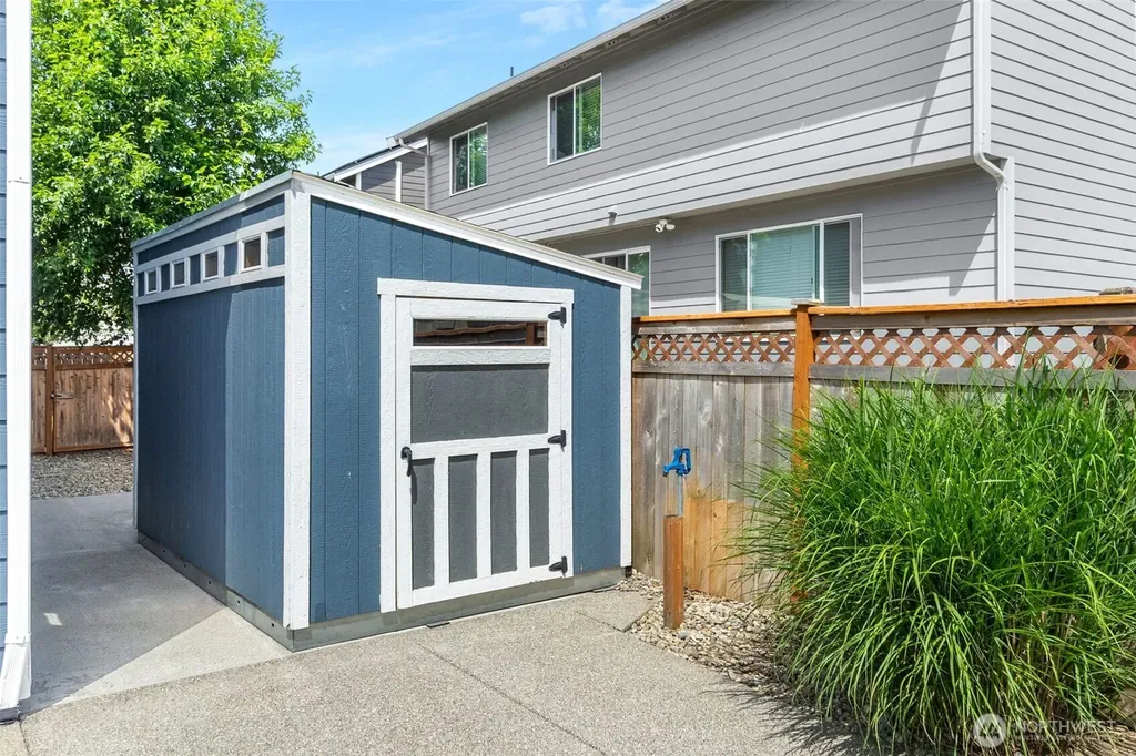 6864 Fresco Drive SE Lacey WA 98513
