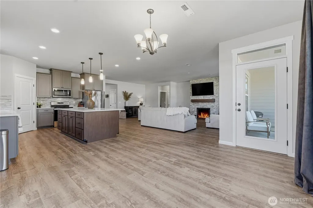 1001 Redmond Avenue Quincy WA 98848