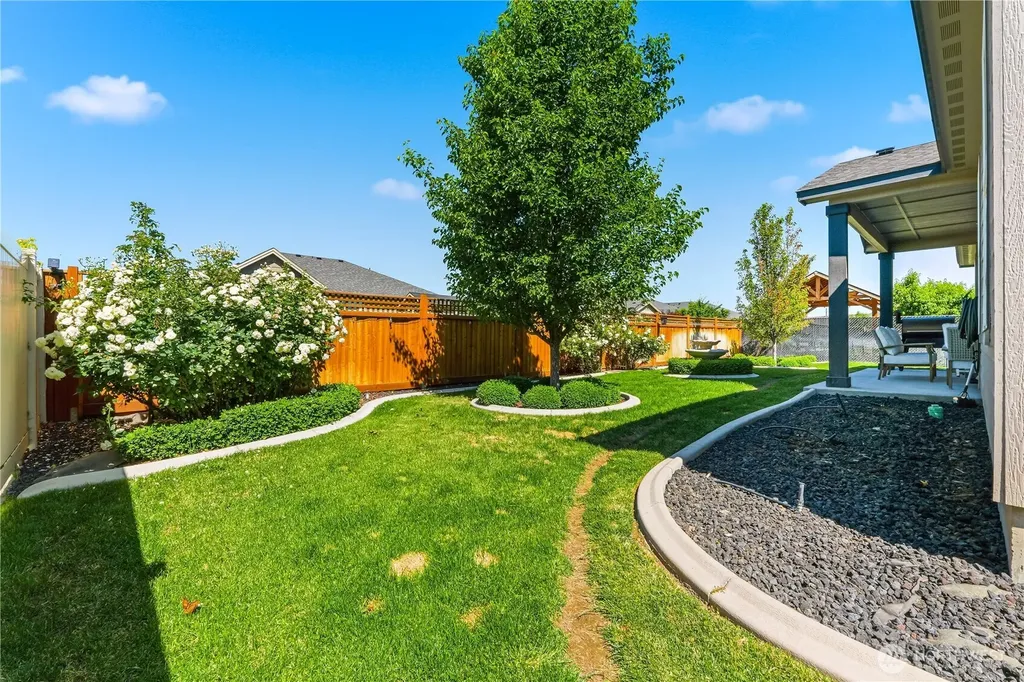 1001 Redmond Avenue Quincy WA 98848