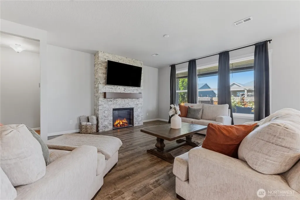 1001 Redmond Avenue Quincy WA 98848