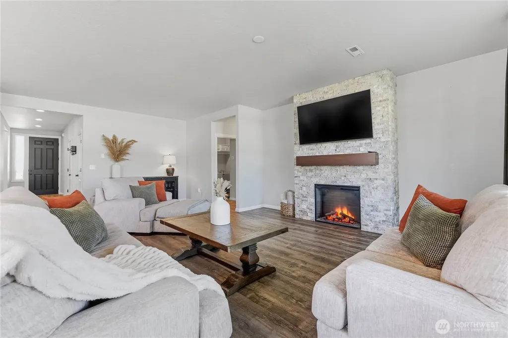 1001 Redmond Avenue Quincy WA 98848