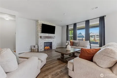 1001 Redmond Avenue Quincy WA 98848