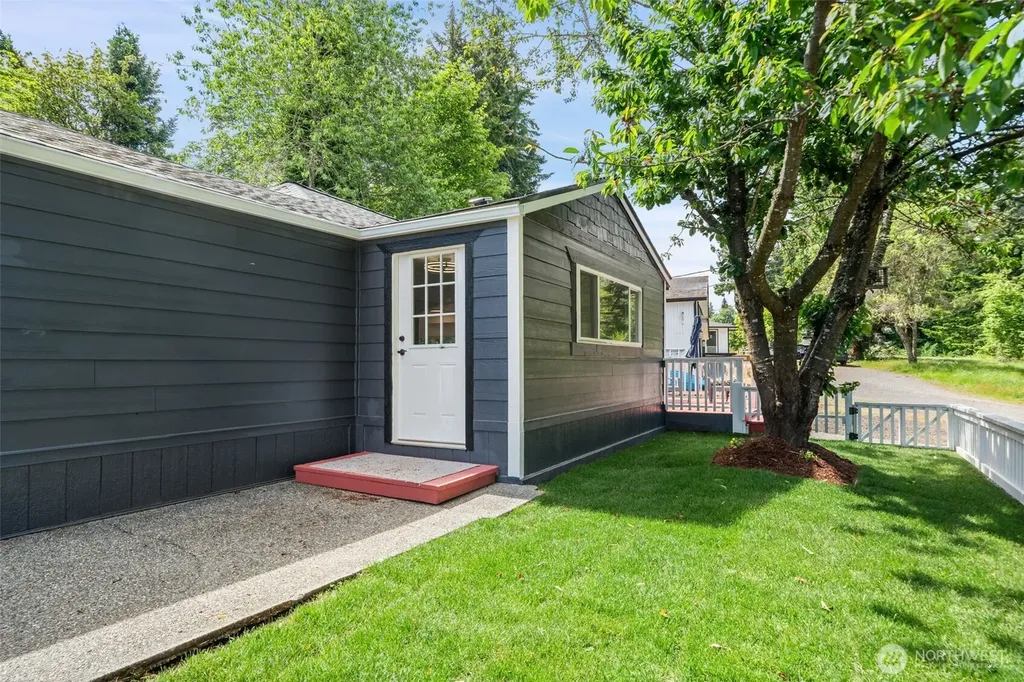 341 Maple Avenue Port Orchard WA 98366