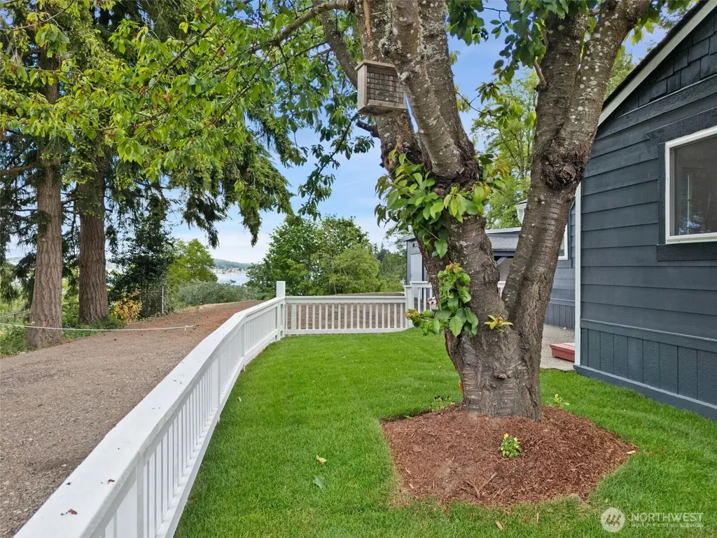 341 Maple Avenue Port Orchard WA 98366
