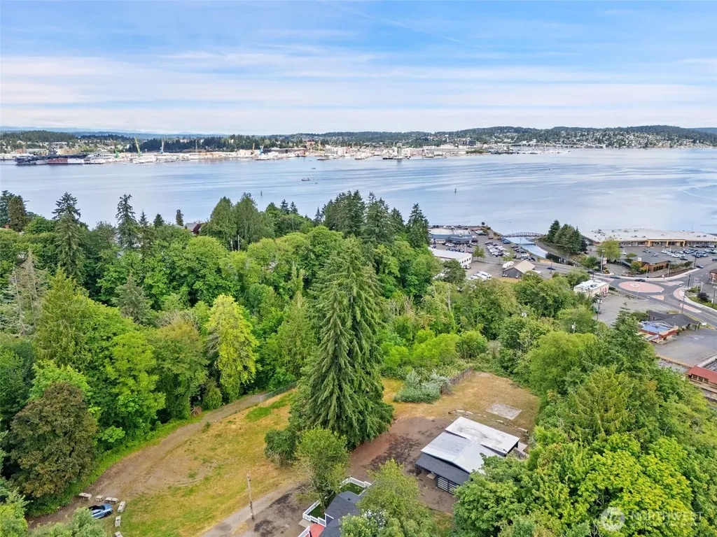 341 Maple Avenue Port Orchard WA 98366