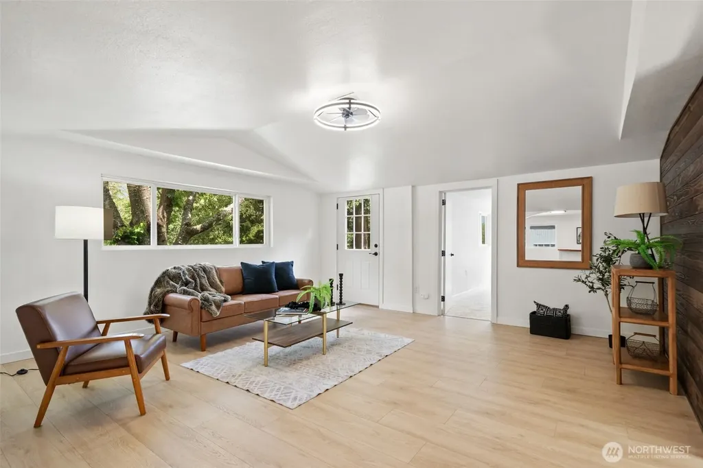 341 Maple Avenue Port Orchard WA 98366