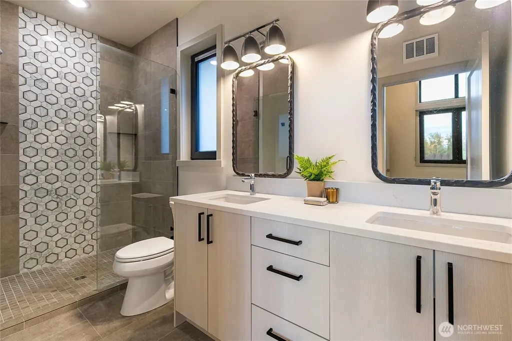 4260 Creston Way Bellingham WA 98226