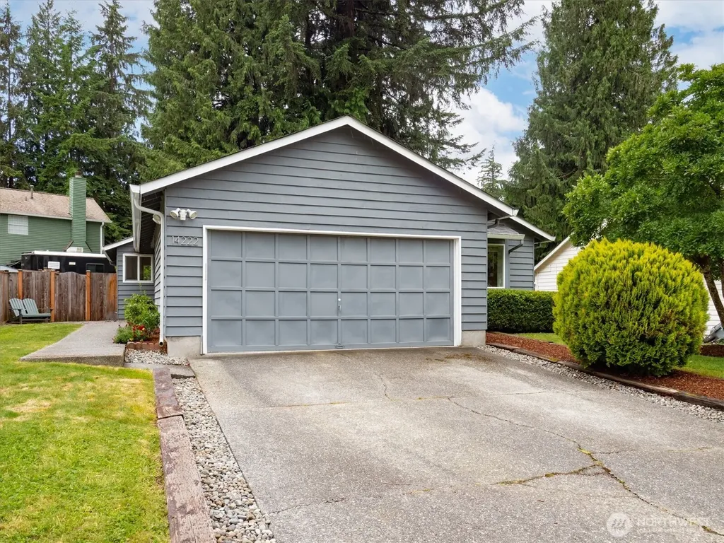 14222 61st Avenue SE Everett WA 98208