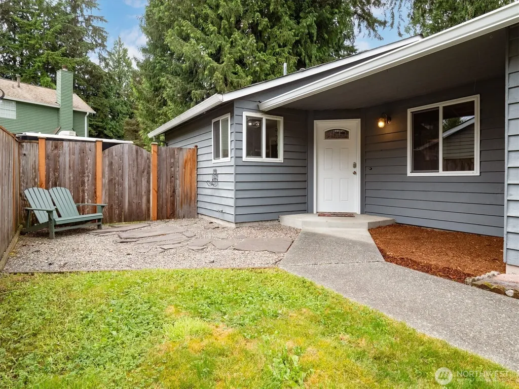 14222 61st Avenue SE Everett WA 98208