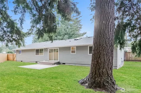 15623 90th Avenue Court E Puyallup WA 98375