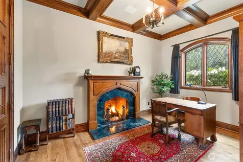 4725 W Mercer Way Mercer Island WA 98040