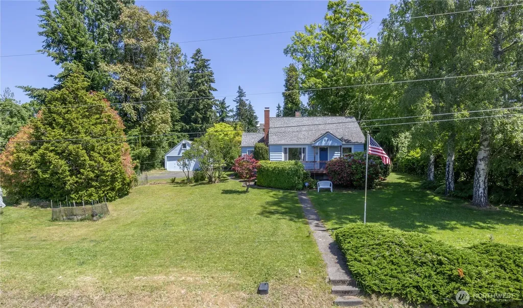 209 Tracy Avenue Port Orchard WA 98366