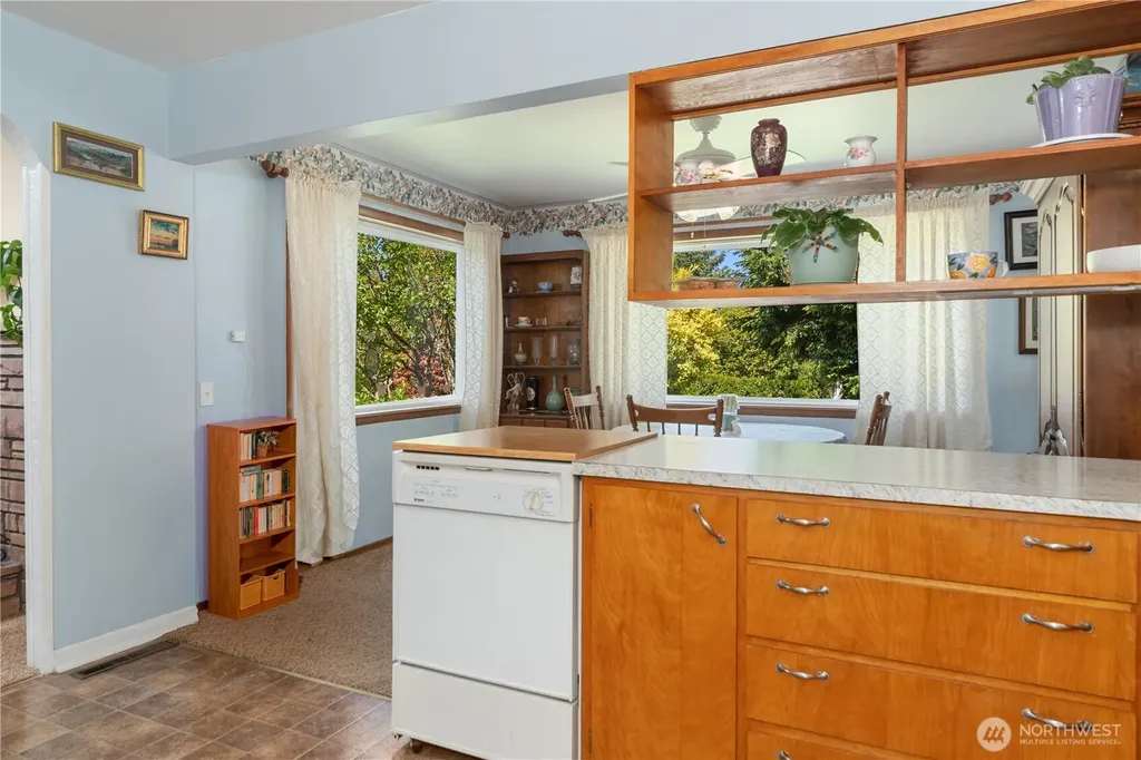 209 Tracy Avenue Port Orchard WA 98366