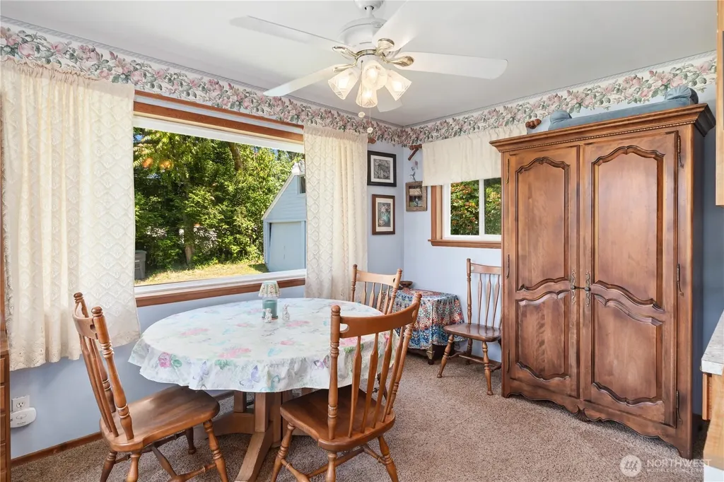 209 Tracy Avenue Port Orchard WA 98366
