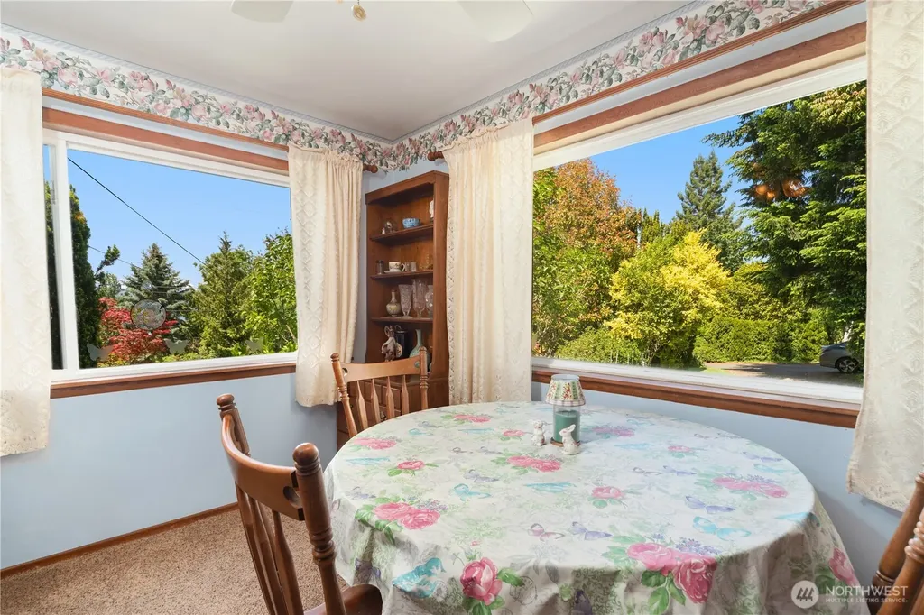 209 Tracy Avenue Port Orchard WA 98366