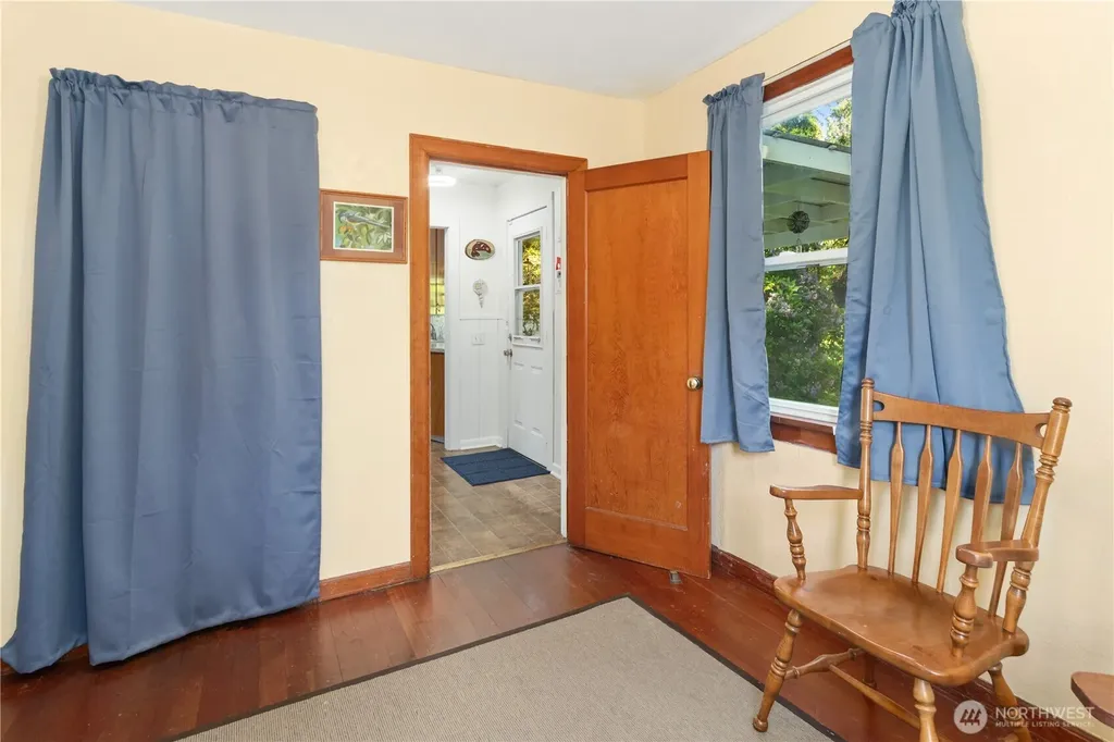 209 Tracy Avenue Port Orchard WA 98366