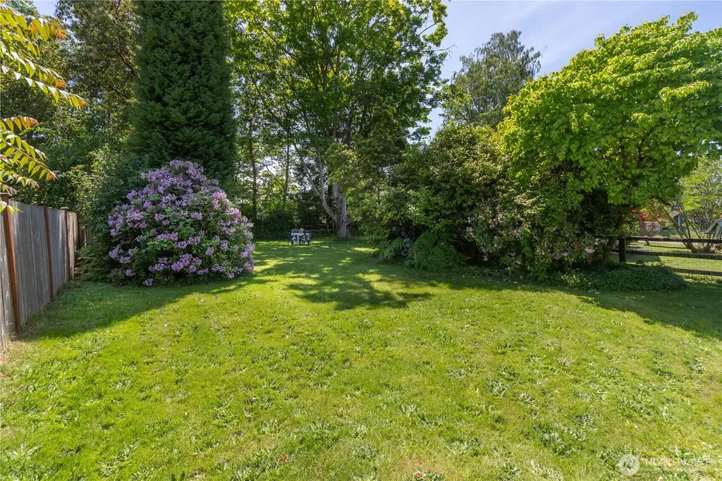 209 Tracy Avenue Port Orchard WA 98366