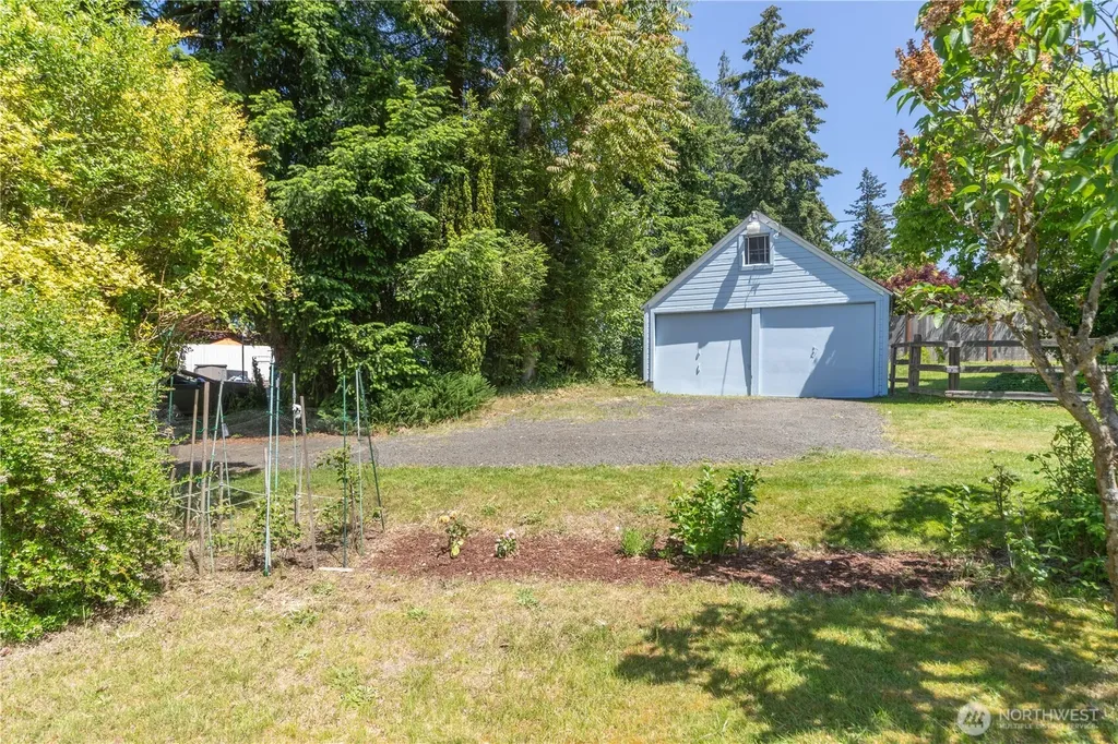 209 Tracy Avenue Port Orchard WA 98366
