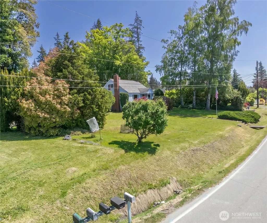 209 Tracy Avenue Port Orchard WA 98366