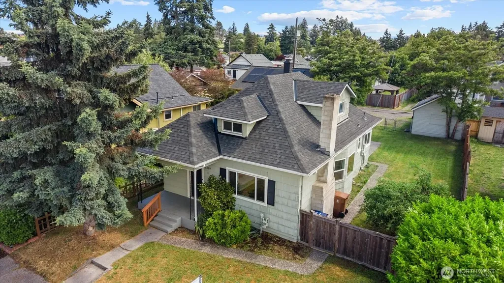 5319 S Oakes Street Tacoma WA 98409