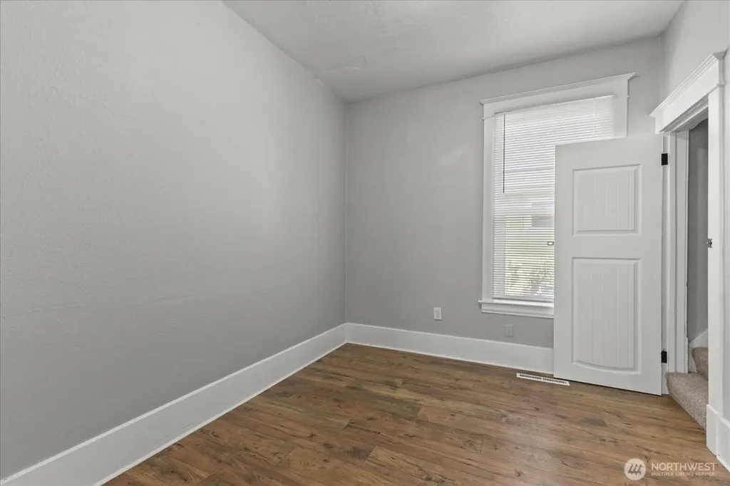 5319 S Oakes Street Tacoma WA 98409