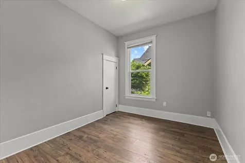 5319 S Oakes Street Tacoma WA 98409
