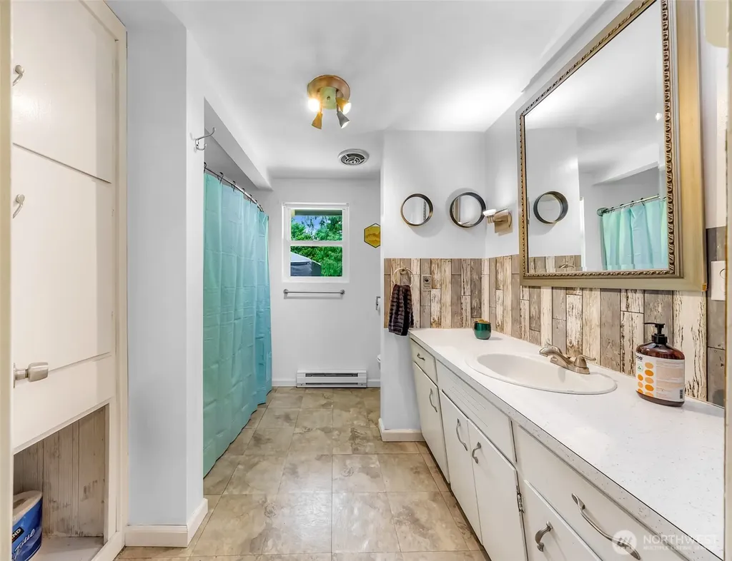 21711 Sterling Drive Sedro Woolley WA 98284