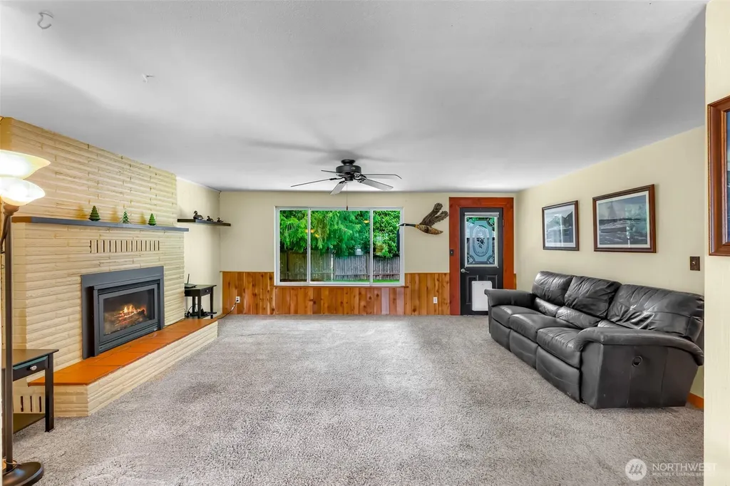 21711 Sterling Drive Sedro Woolley WA 98284