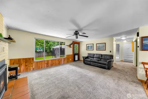 21711 Sterling Drive Sedro Woolley WA 98284