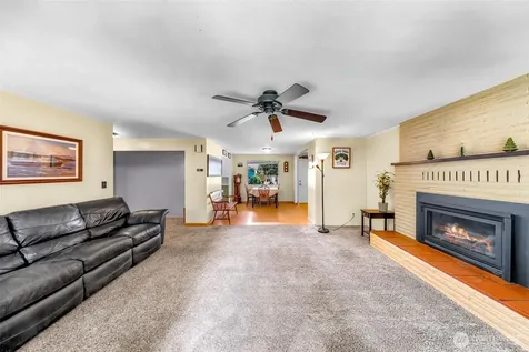21711 Sterling Drive Sedro Woolley WA 98284