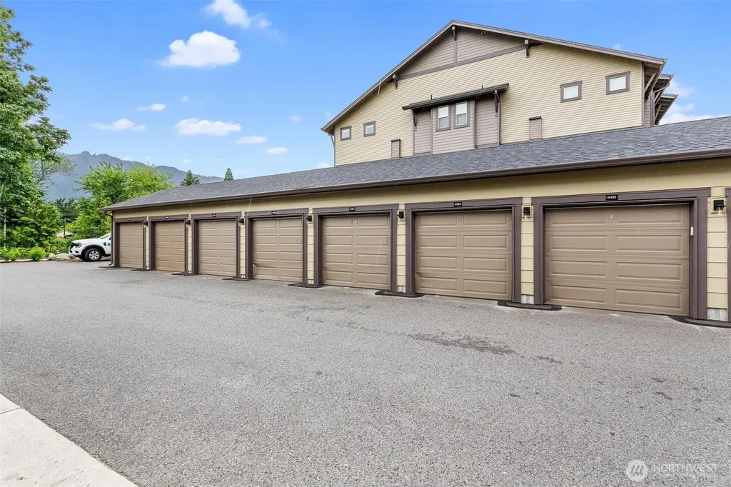 1845 SE 12th Place North Bend WA 98045