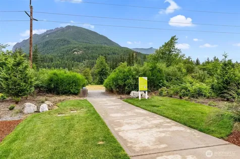 1845 SE 12th Place North Bend WA 98045