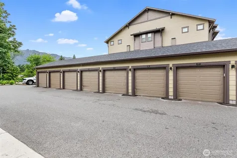 1845 SE 12th Place North Bend WA 98045