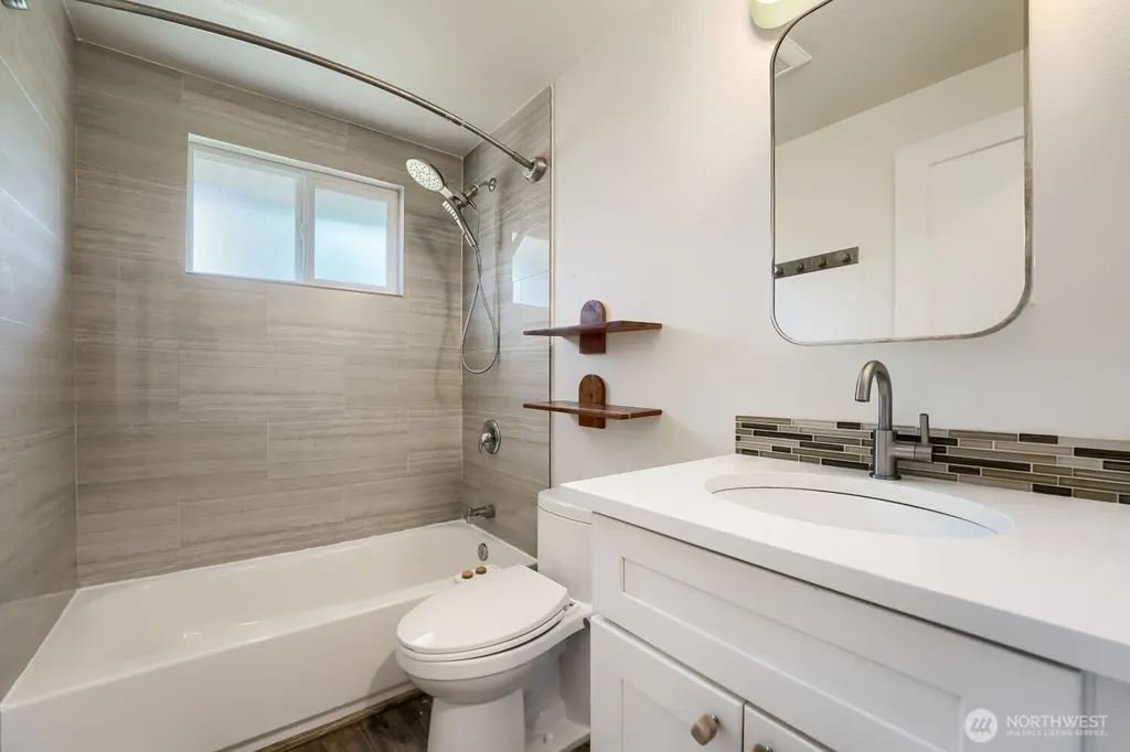 7650 S 113th Street Seattle WA 98178
