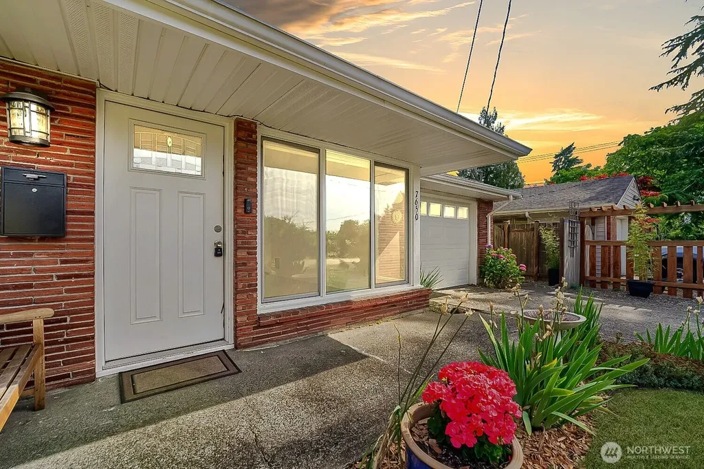 7650 S 113th Street Seattle WA 98178